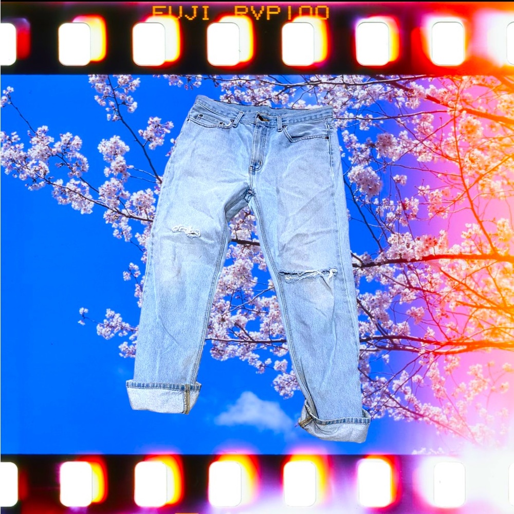 Light Wash Vintage Denim Jeans 🔮